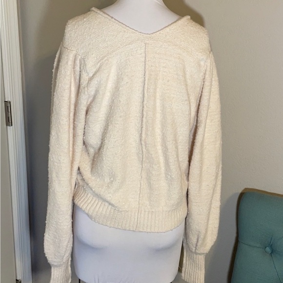 NWOT Free People Reverie V-Neck Sweater in Vanilla Size M - Picture 4 of 5